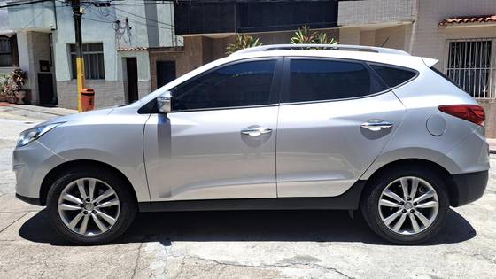 HYUNDAI IX35 2.0 MPFI GLS 16V FLEX 4P AUTOMÁTICO HYUNDAI IX35 2.0 MPFI GLS 16V FLEX 4P AUTOMÁTICO